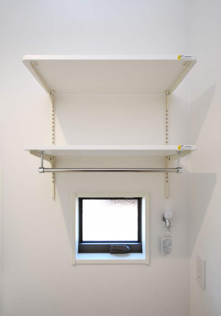 洗濯機上のデッドスペースを収納に！ シャンプーや洗剤のストック、掃除道具の収納にも！