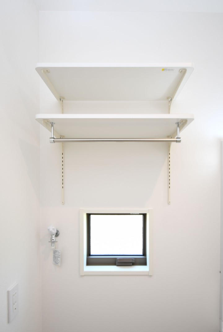 洗濯機上のデッドスペースを収納に！ シャンプーや洗剤のストック、掃除道具の収納にも！