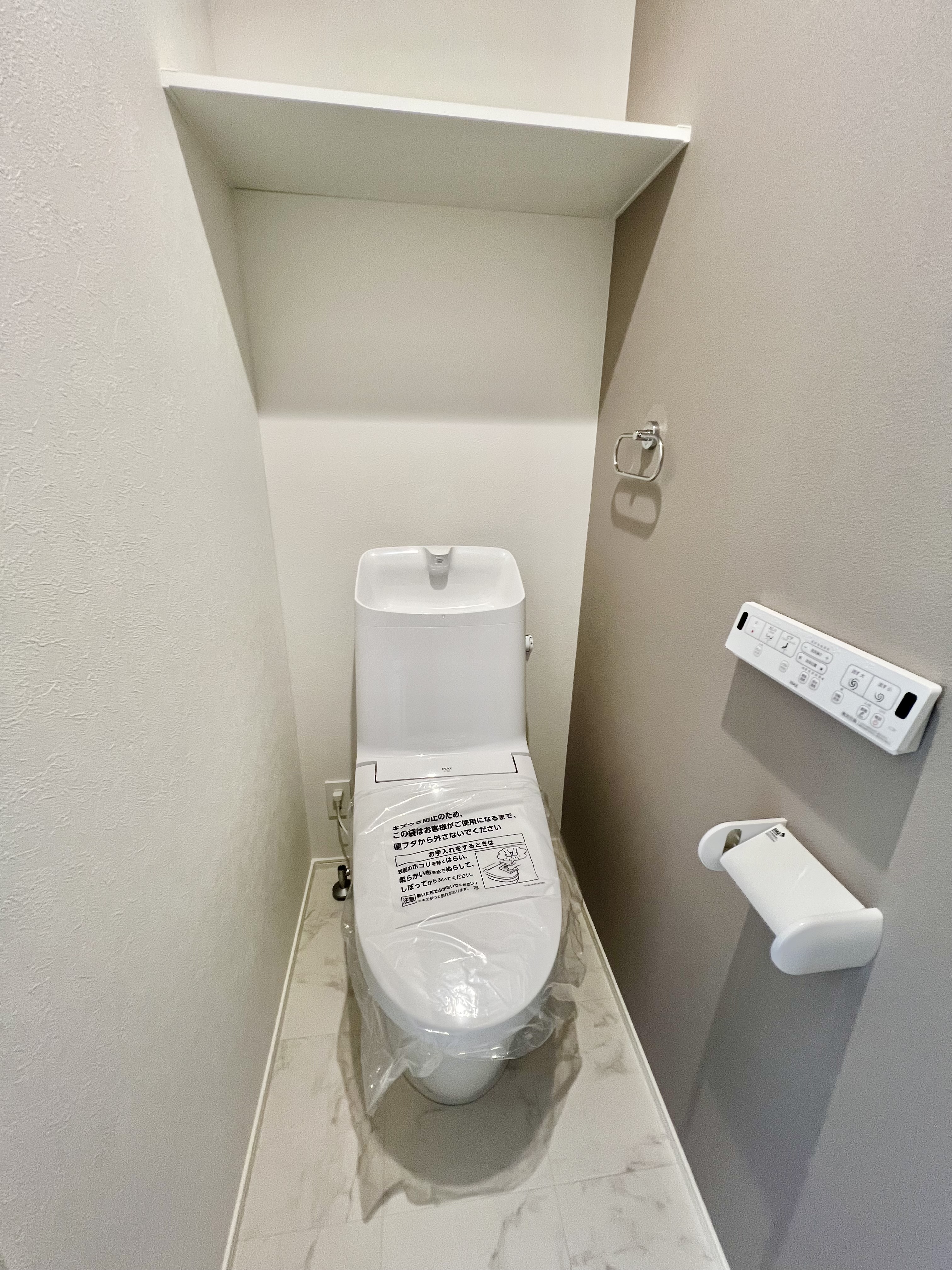 お掃除ラクラク♪温水洗浄便座トイレ。