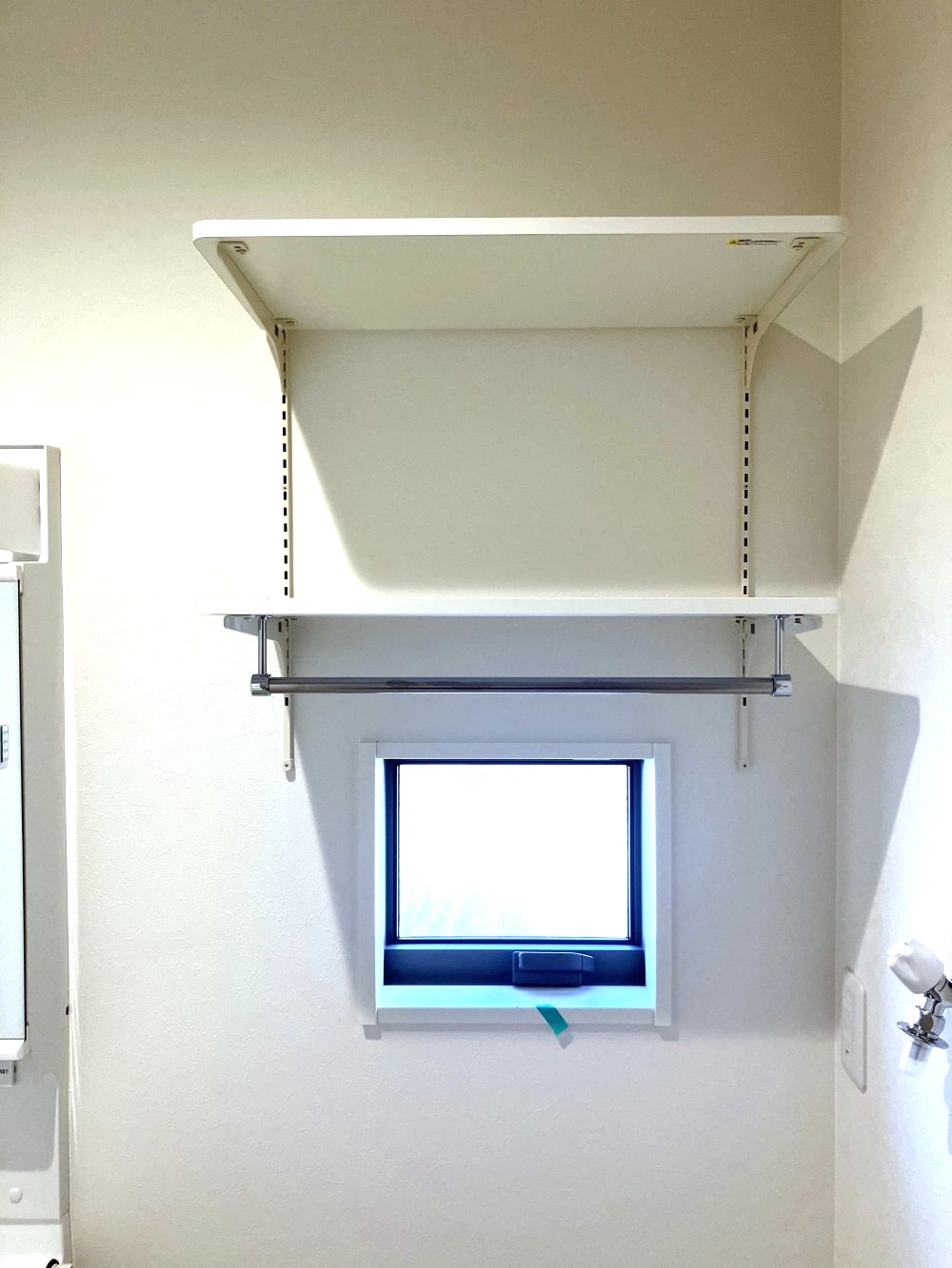 洗濯機上のデッドスペースを収納に！ シャンプーや洗剤のストック、掃除道具の収納にも！