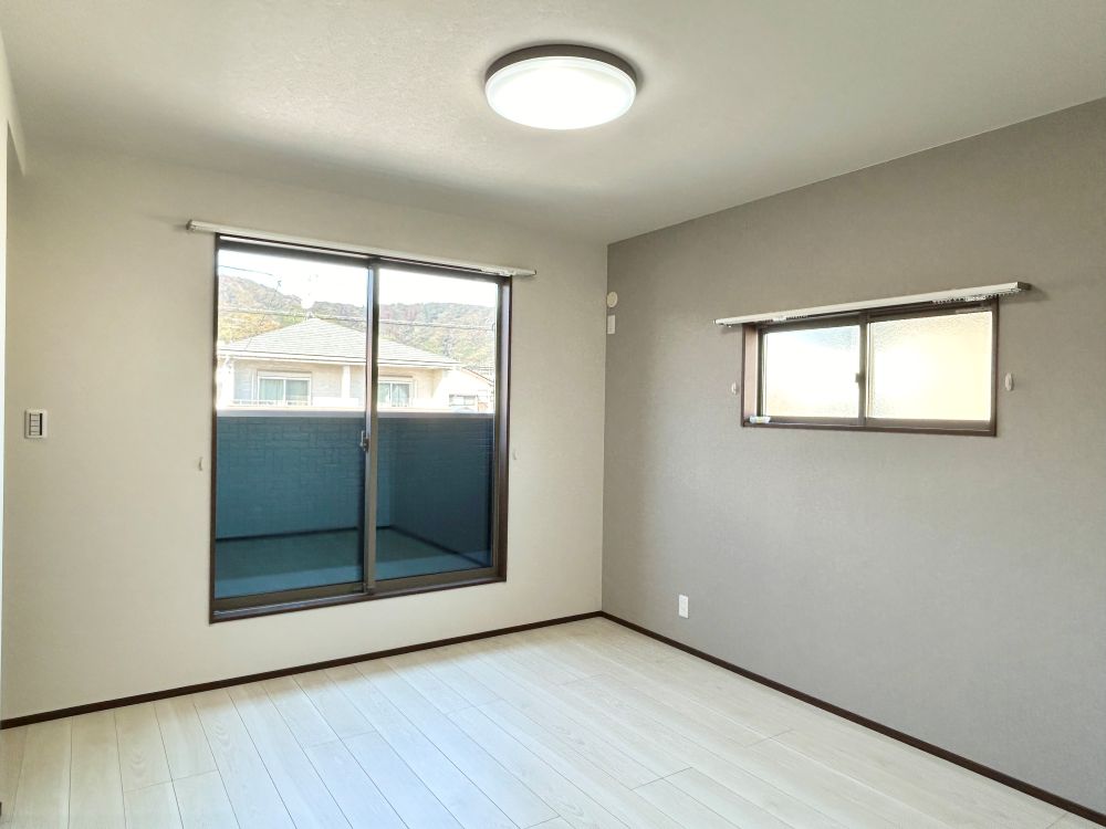 7.5帖のゆとりある寝室。お気に入りのベッドを置いて、心からくつろげるプライベート空間をつくりませんか。