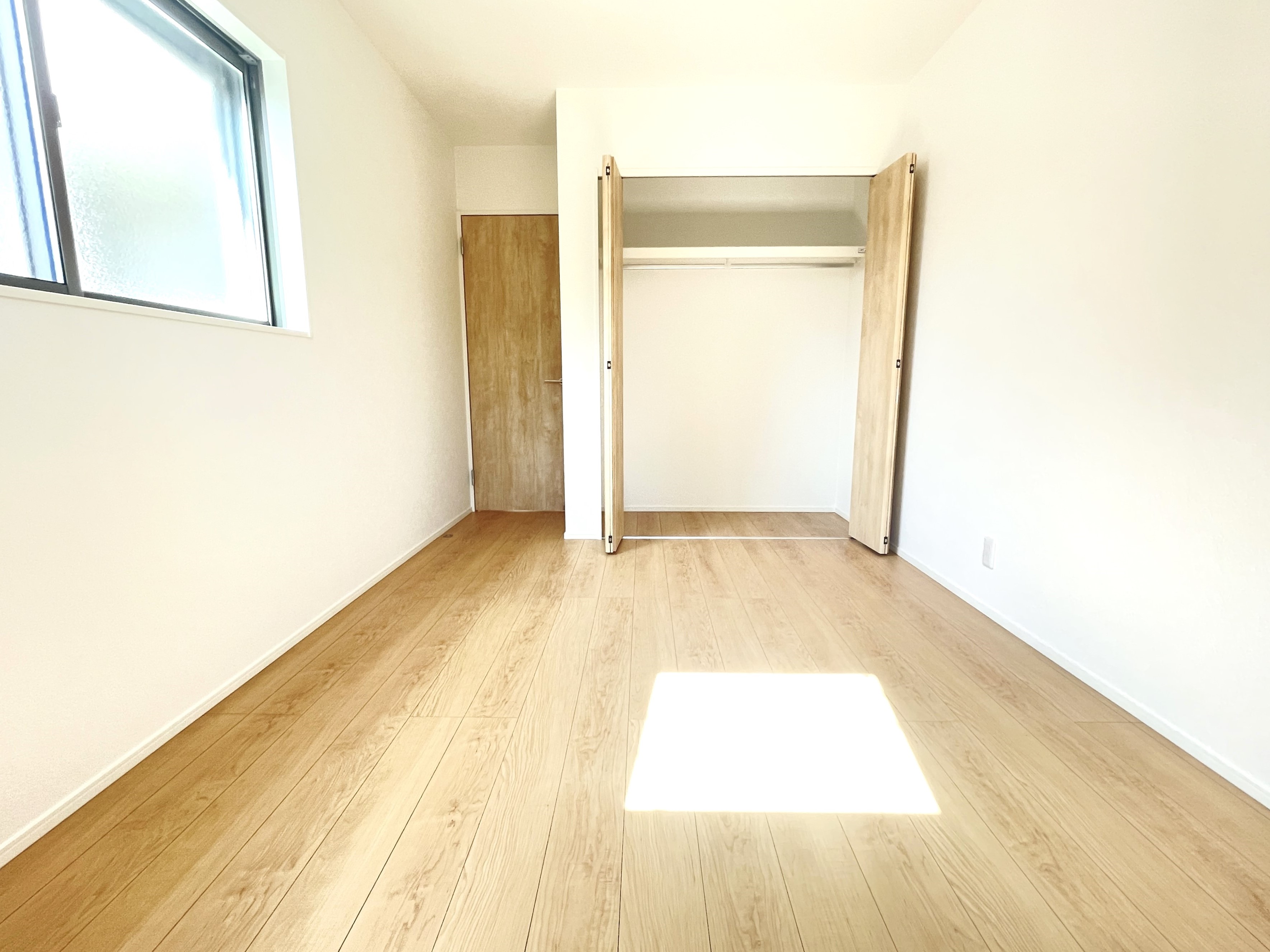 2階は3室確保！子ども部屋もしっかり取れます。 書斎にすることも出来、自分だけの空間を演出できます♪※施工事例です。実物とは異なります。