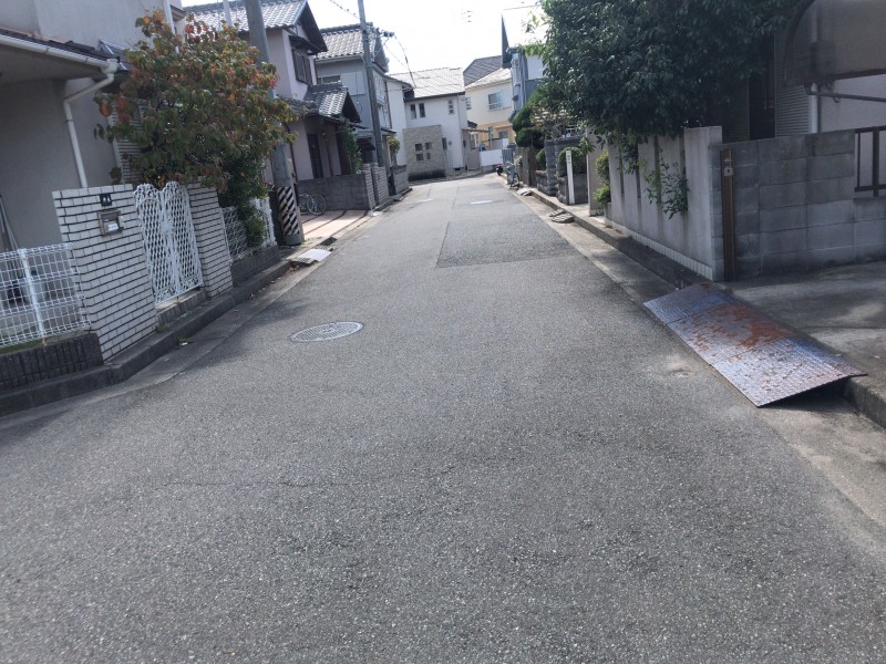 西側道路(幅員5.34m)