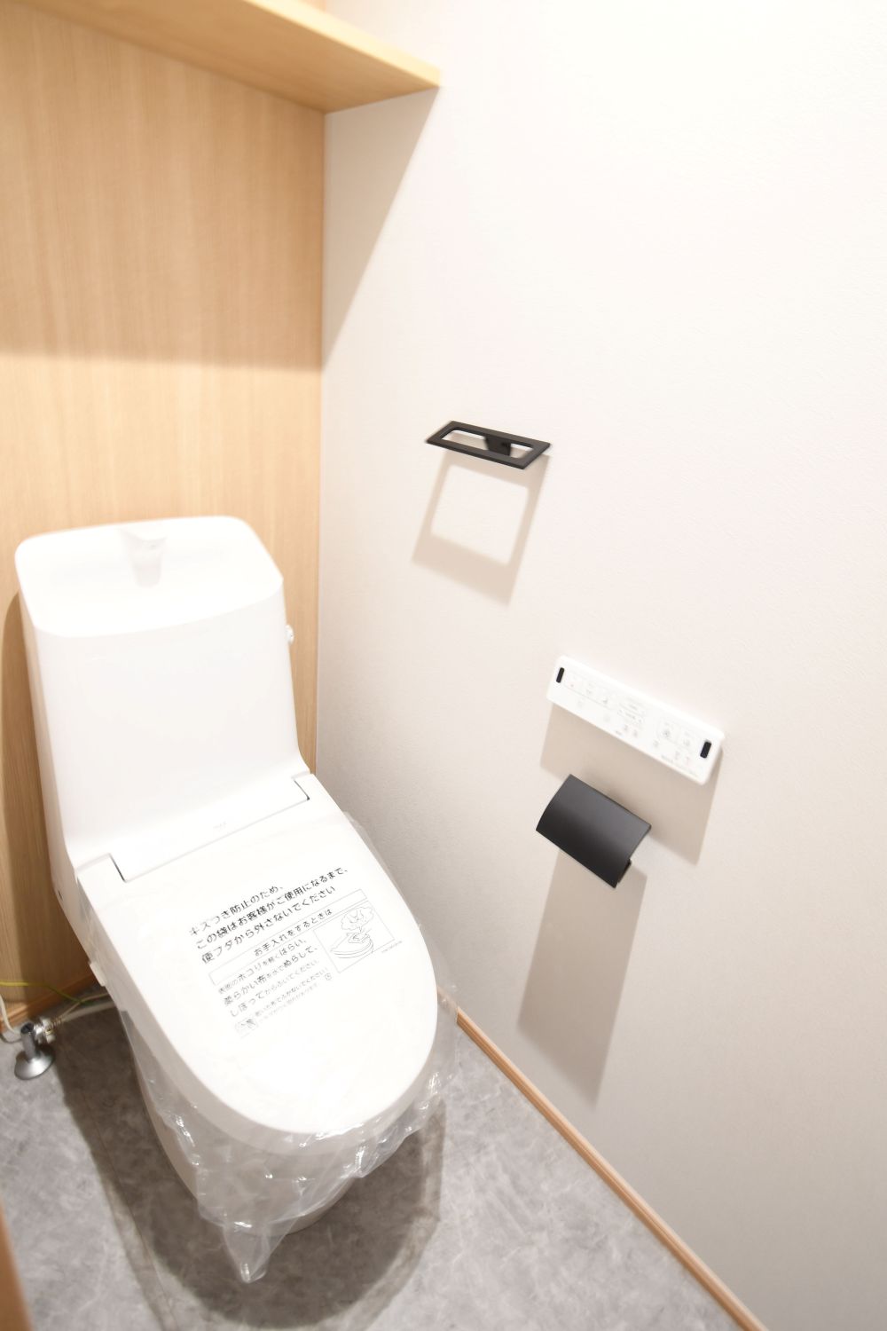 2階にもトイレを設置！夜間に１Fへ降りることもないのでお子様でも安心できます♪※施工事例です。実物とは異なります。詳しくはお問い合わせください。