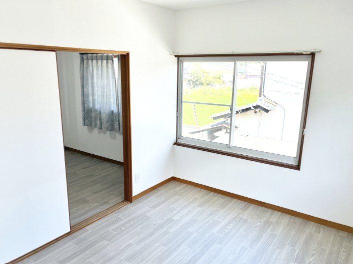 ２階洋室　２階は洋室が３部屋あります。