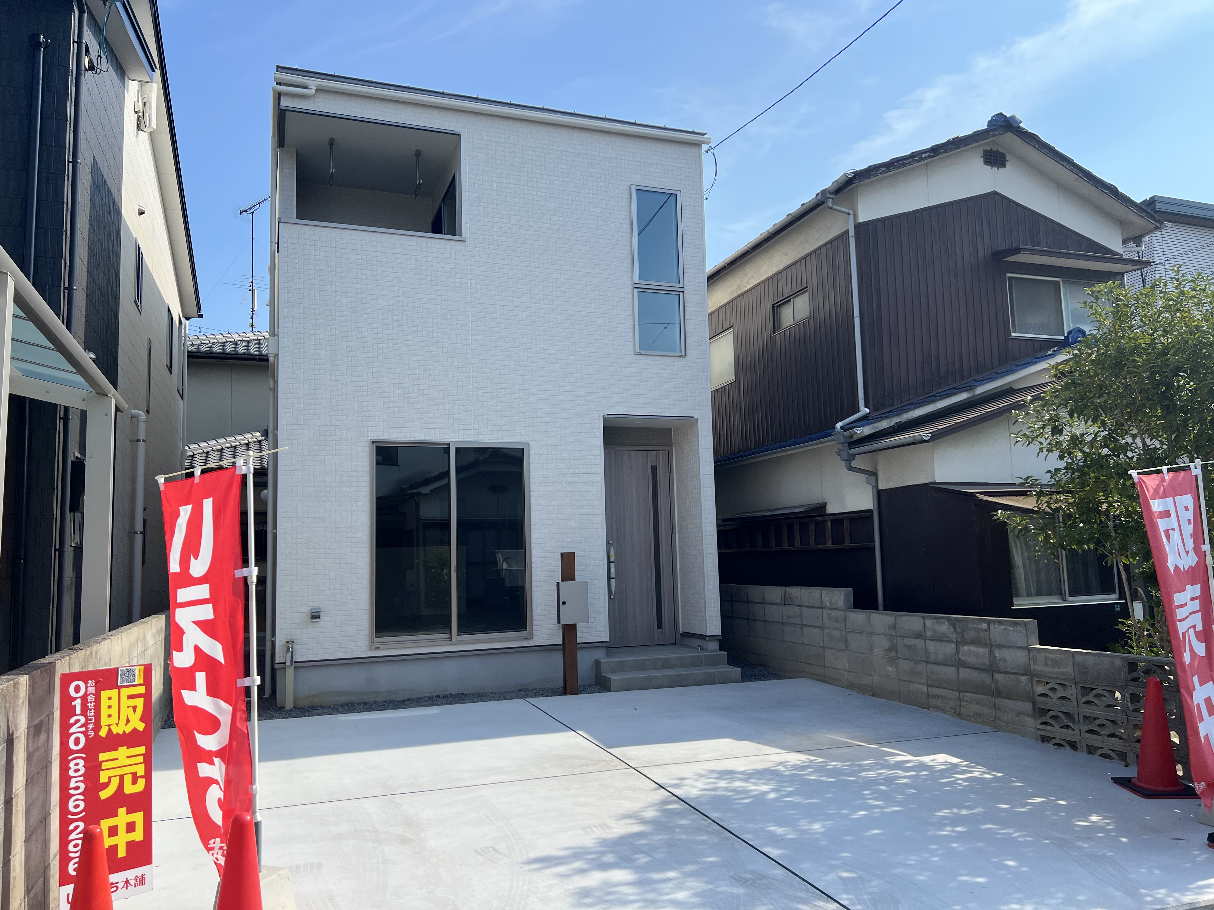 間取りは3LDKと、プライベートスペースをしっかり確保しつつ、楽しい家族団らんもできる広々15.7帖のLDKがある住まいです♪撮影月:2025年8月