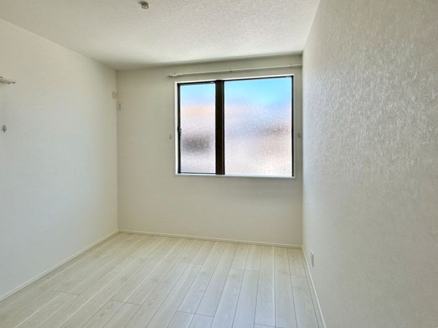 2階は主寝室のほかに2部屋。子供部屋や、趣味の部屋などプライベートもしっかり確保！※施工事例です。実際とは異なります。