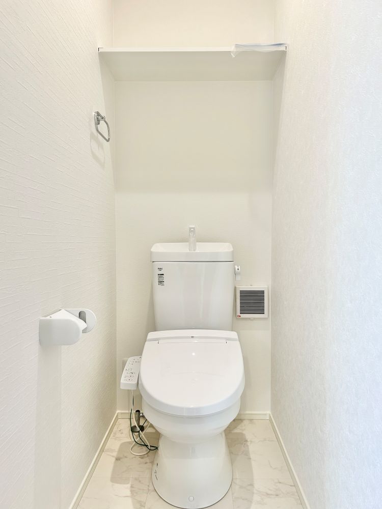 2階にもトイレを設置！夜間に1階へ降りることもないのでお子様でも安心できます♪ 