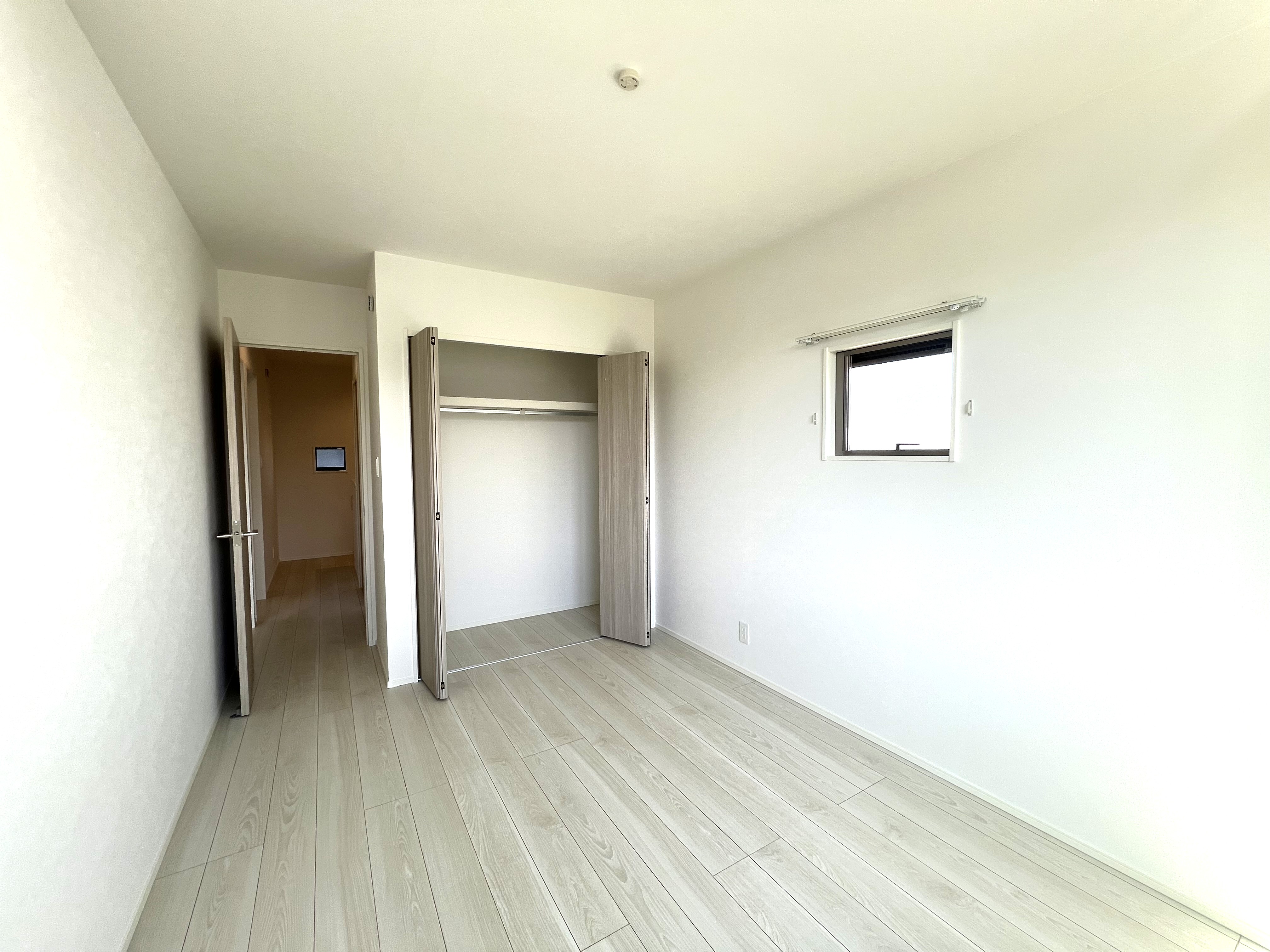 2階は寝室の他に2部屋あるので、お子様部屋にも、趣味部屋にもおすすめ!
