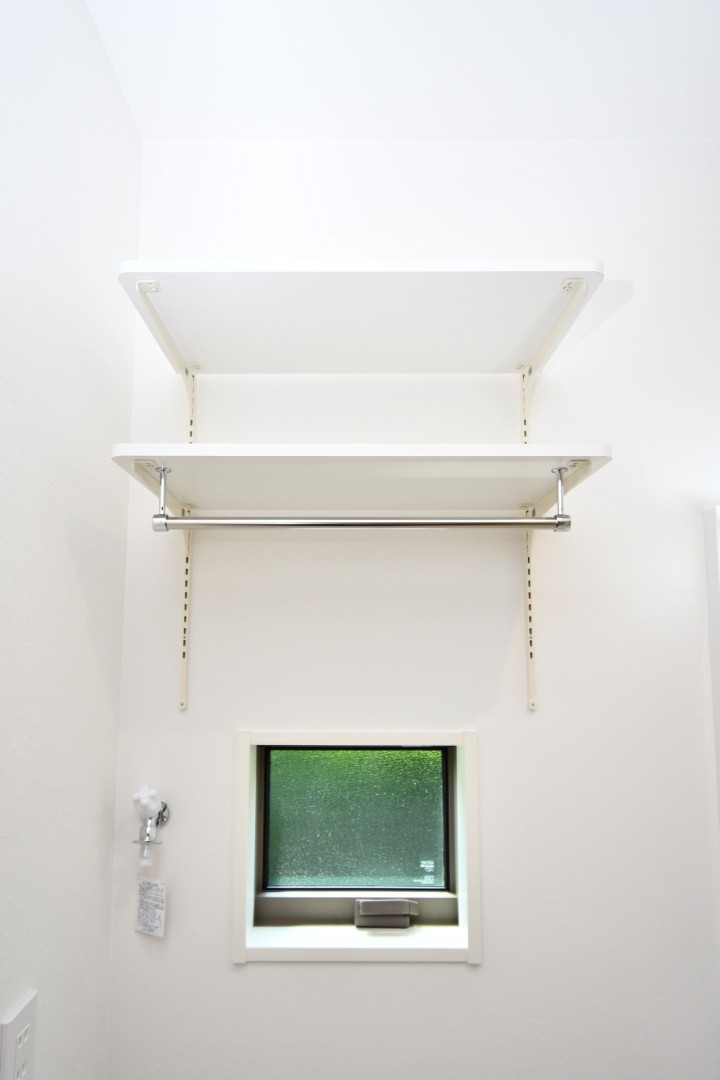 洗濯機上のデッドスペースを収納に！ シャンプーや洗剤のストック、掃除道具の収納にも！