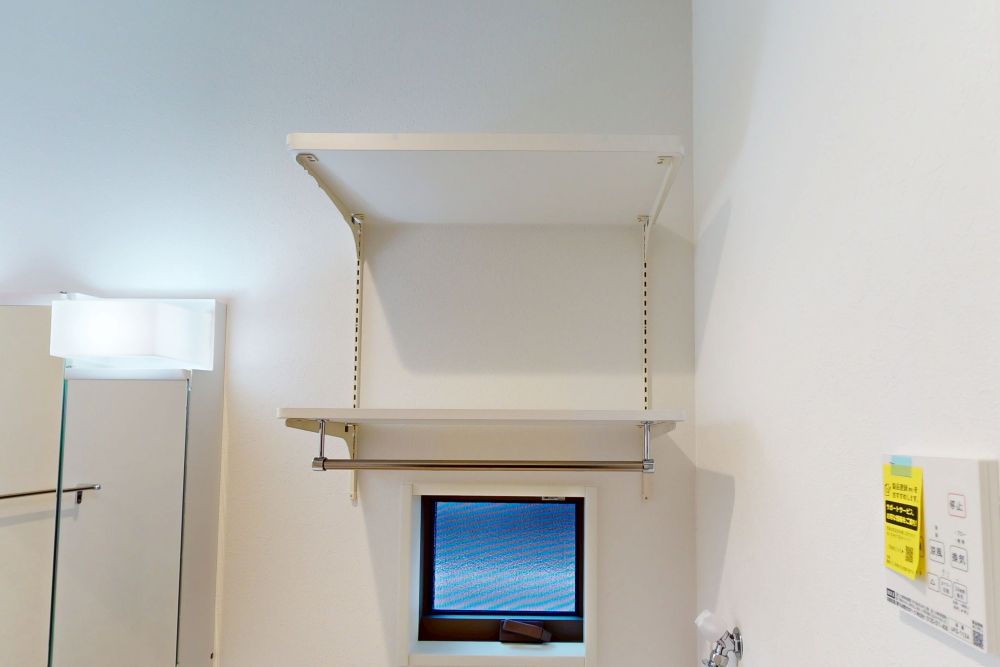 洗濯機上のデッドスペースを収納に！ シャンプーや洗剤のストック、掃除道具の収納にも！