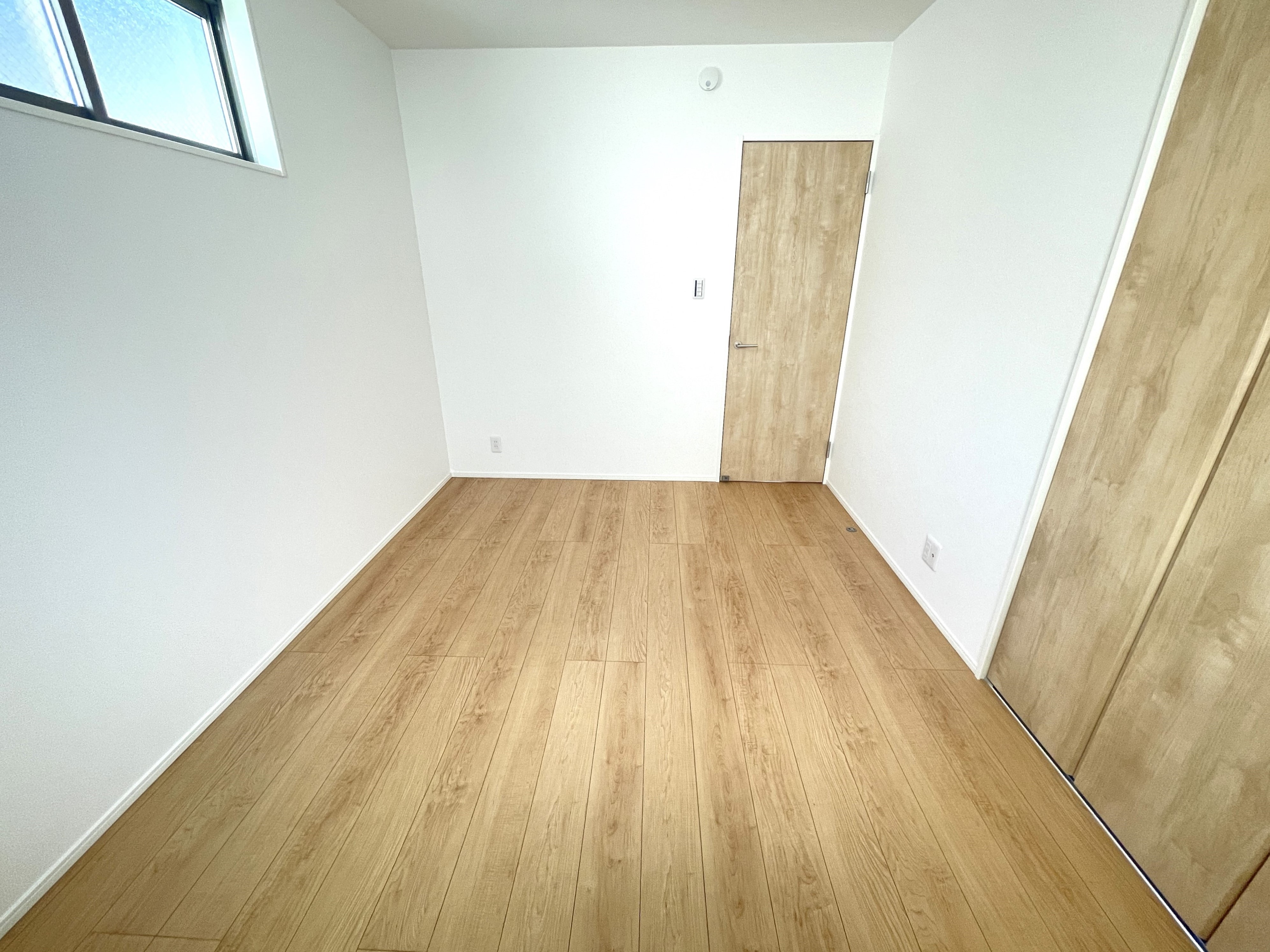 2階は3室確保！子ども部屋もしっかり取れます。 書斎にすることも出来、自分だけの空間を演出できます♪※施工事例です。実物とは異なります。