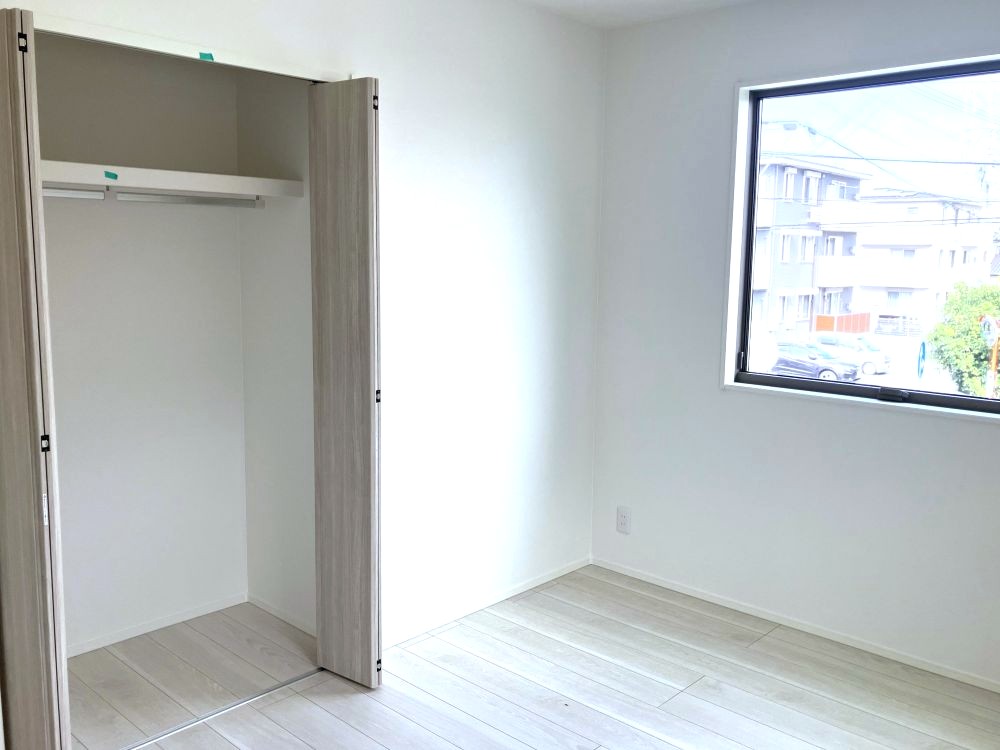 2階は3室確保！子ども部屋もしっかり取れます。 書斎にすることも出来、自分だけの空間を演出できます♪