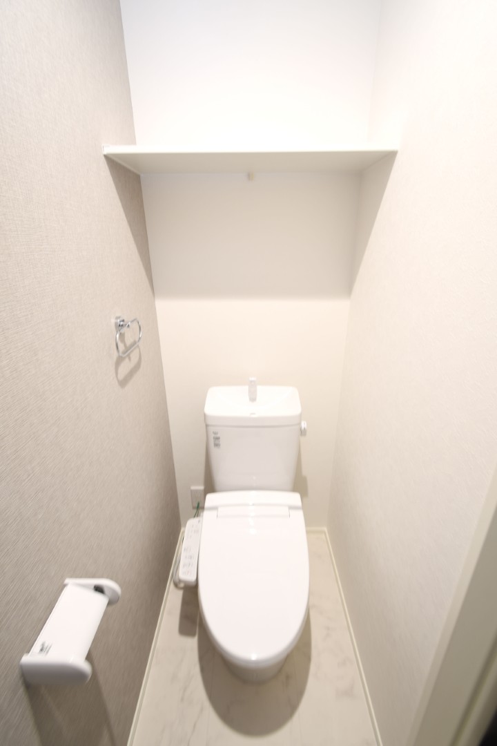 2階にもトイレを設置！夜間に１Fへ降りることもないのでお子様でも安心できます♪ 