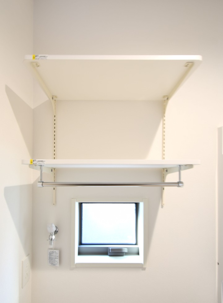 洗濯機上のデッドスペースを収納に！ シャンプーや洗剤のストック、掃除道具の収納にも！