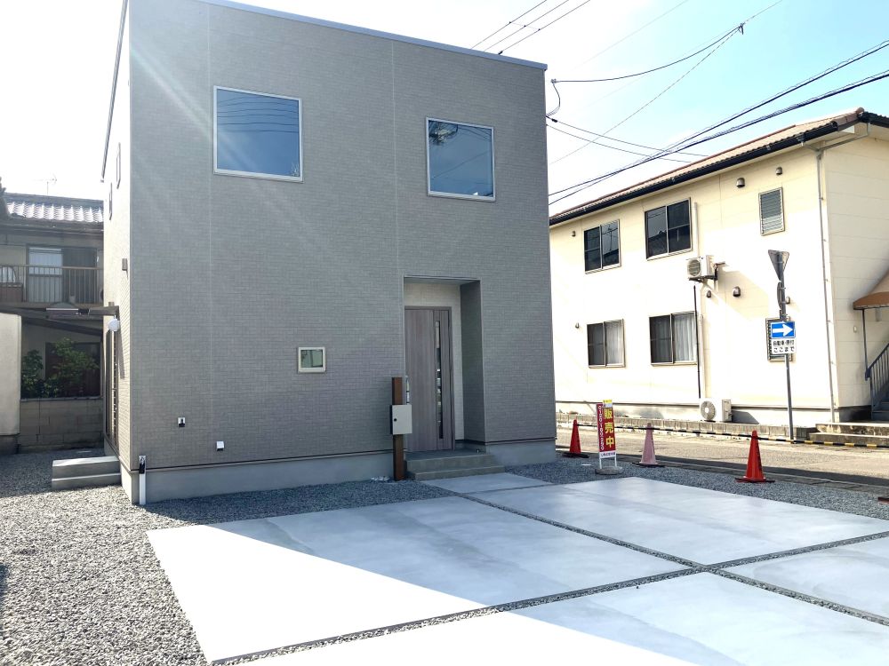 外観完成写真　撮影日：2025年10月