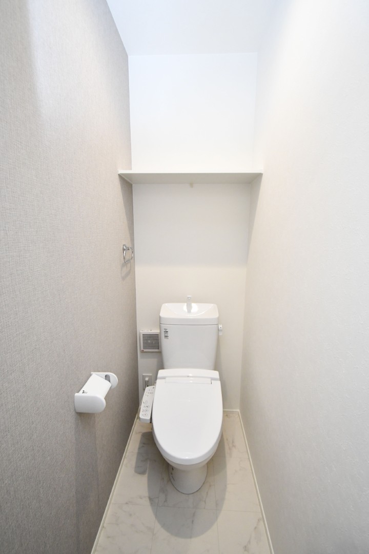 2階にもトイレを設置！夜間に１Fへ降りることもないのでお子様でも安心できます♪ 