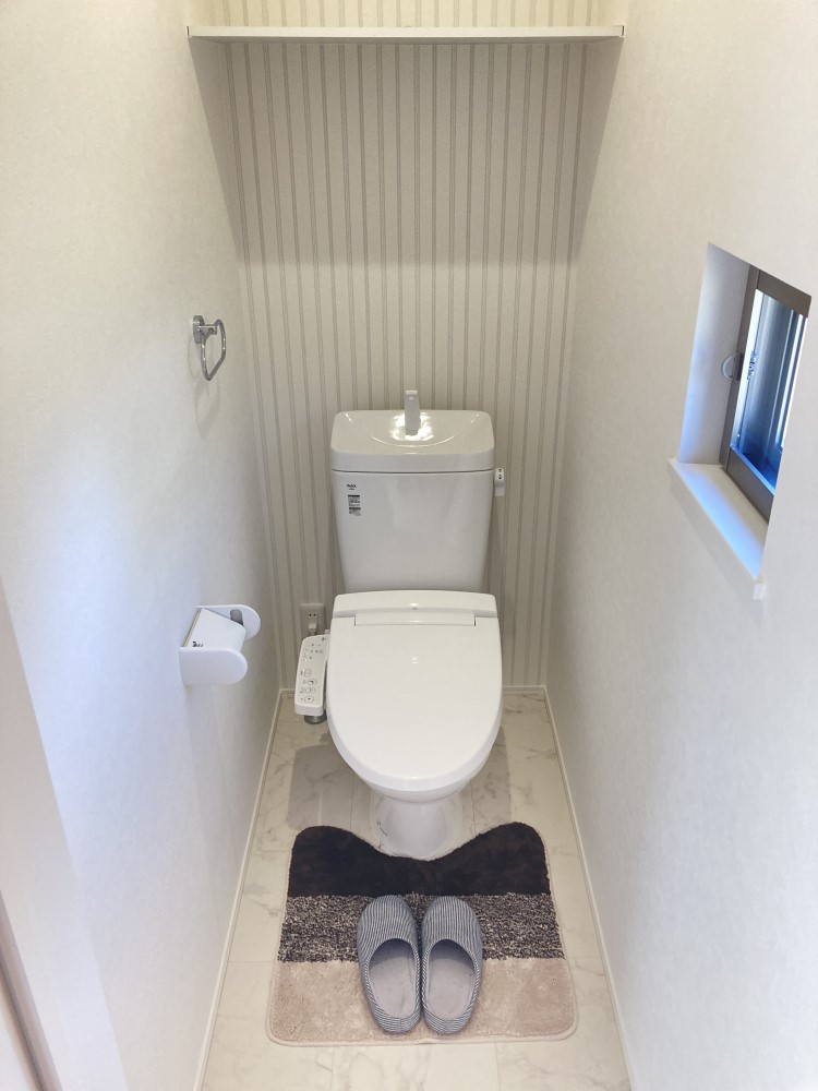 白がキレイなトイレです♪
