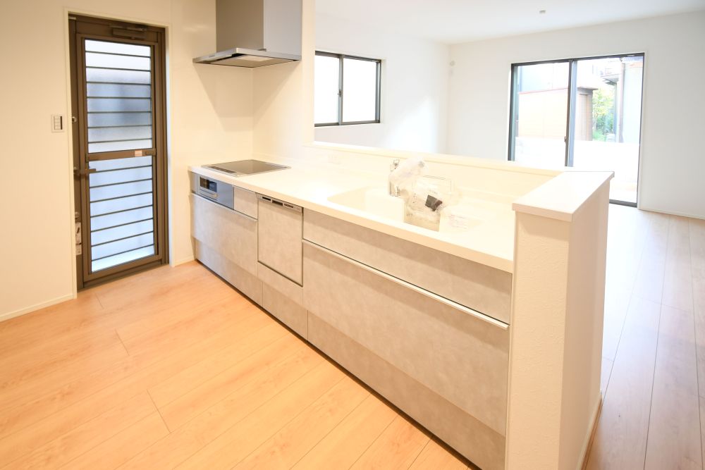 油絵　斐川町築地松　Ｆ12号　額入り 油絵 斐川町築地松 F12号 額入り