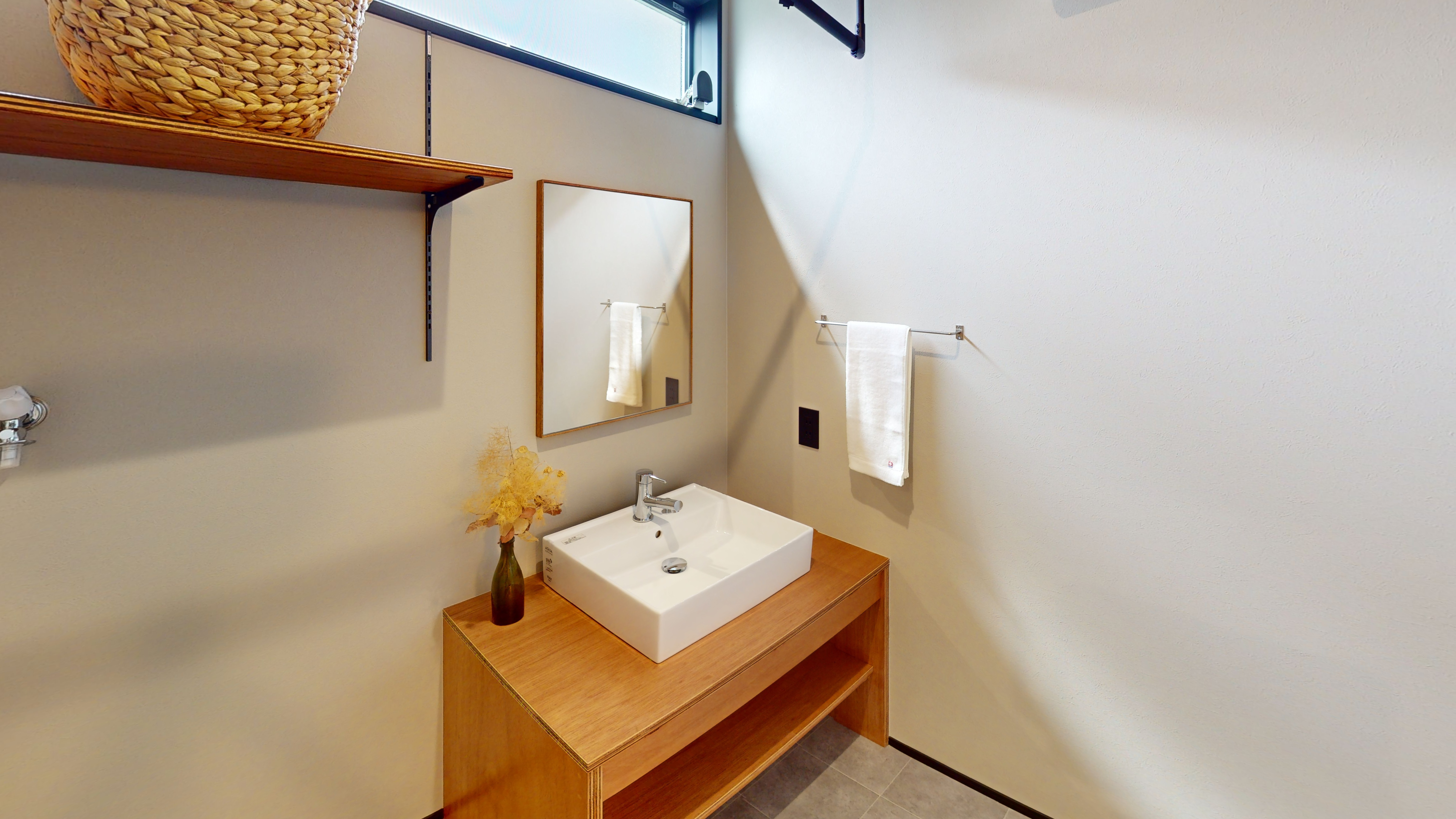 いつも清潔で明るい洗面台・洗面室