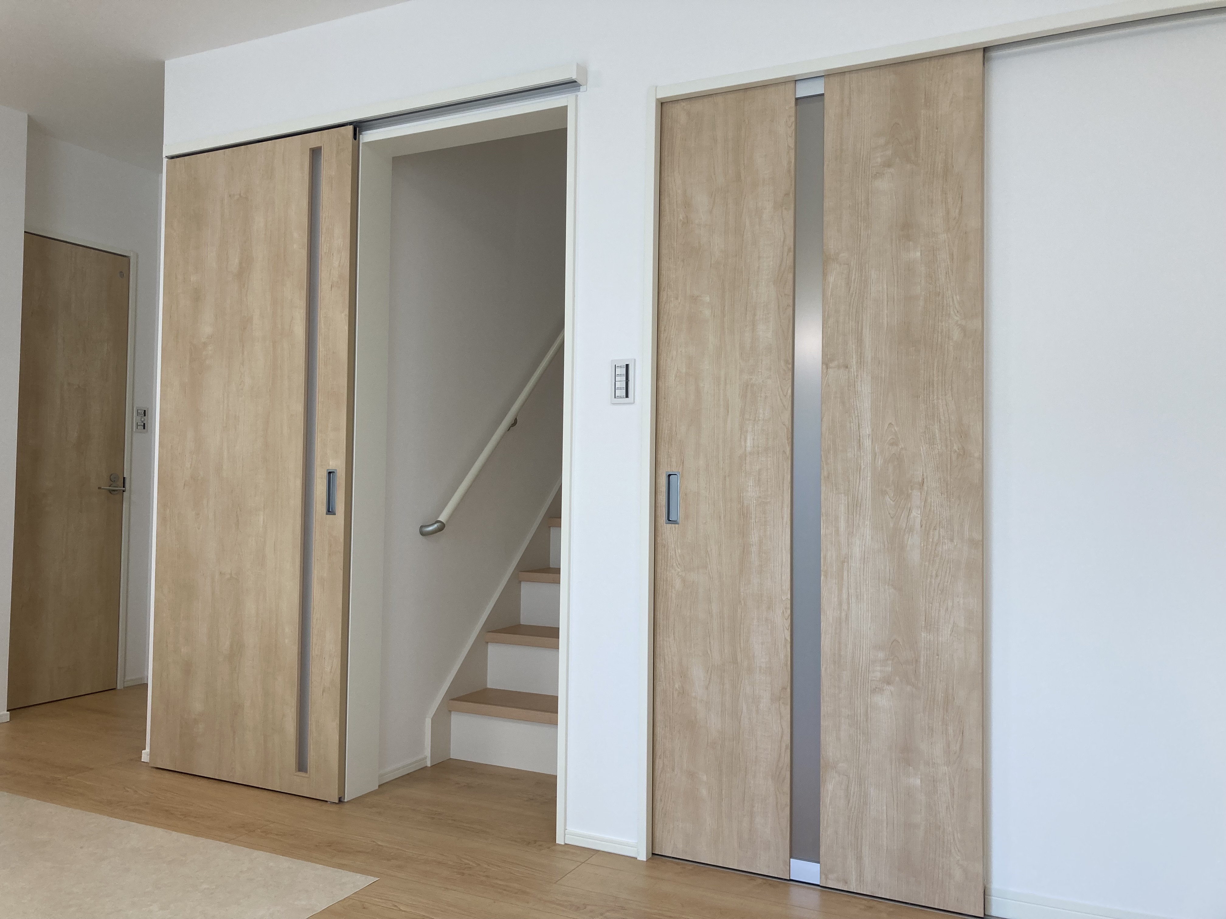 リビング階段には扉がついています