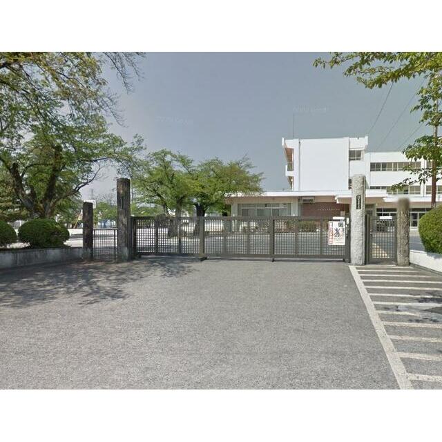 今渡南小学校まで、1,000m