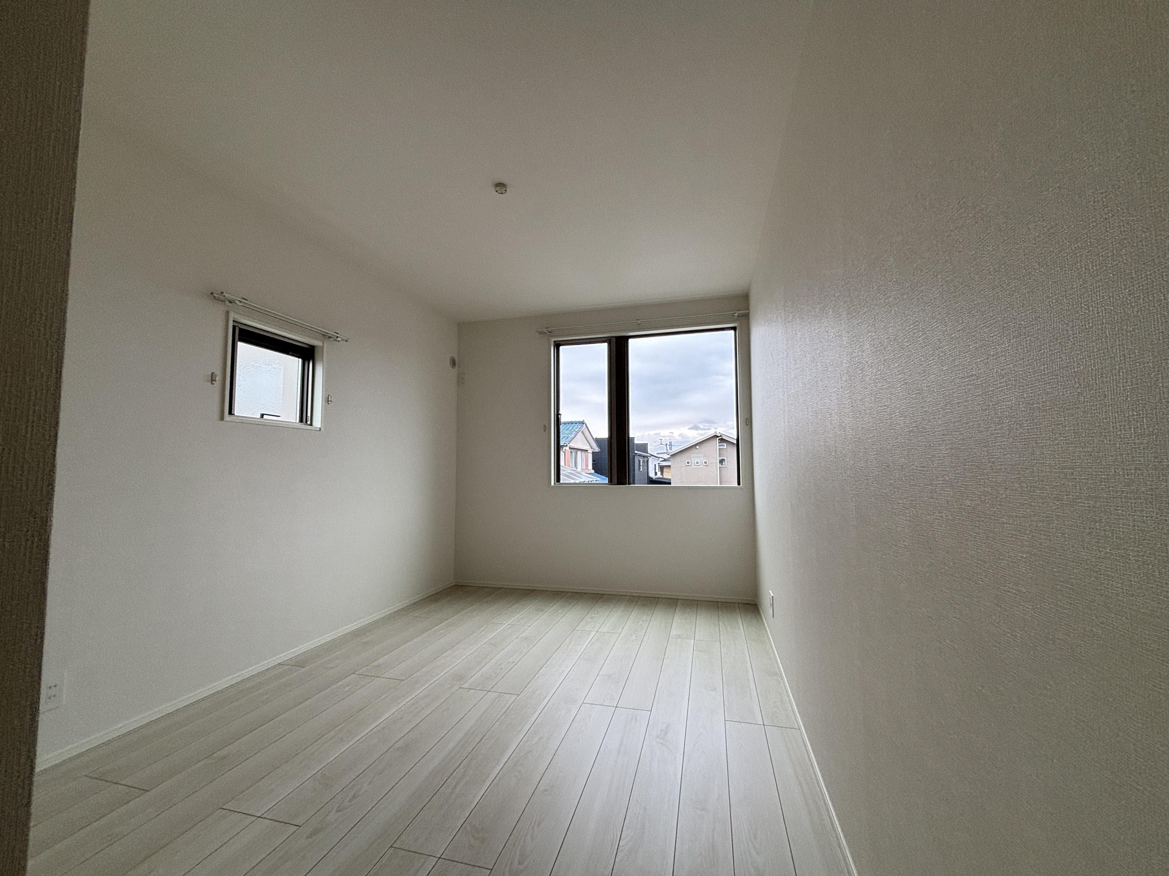 2階は3室確保！子ども部屋もしっかり取れます。自分だけの空間が嬉しい♪