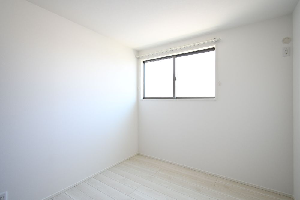 2階は主寝室の他に3室確保！家族間のプライベートもしっかり確保できます。 ※施工事例です。実際とは異なります。