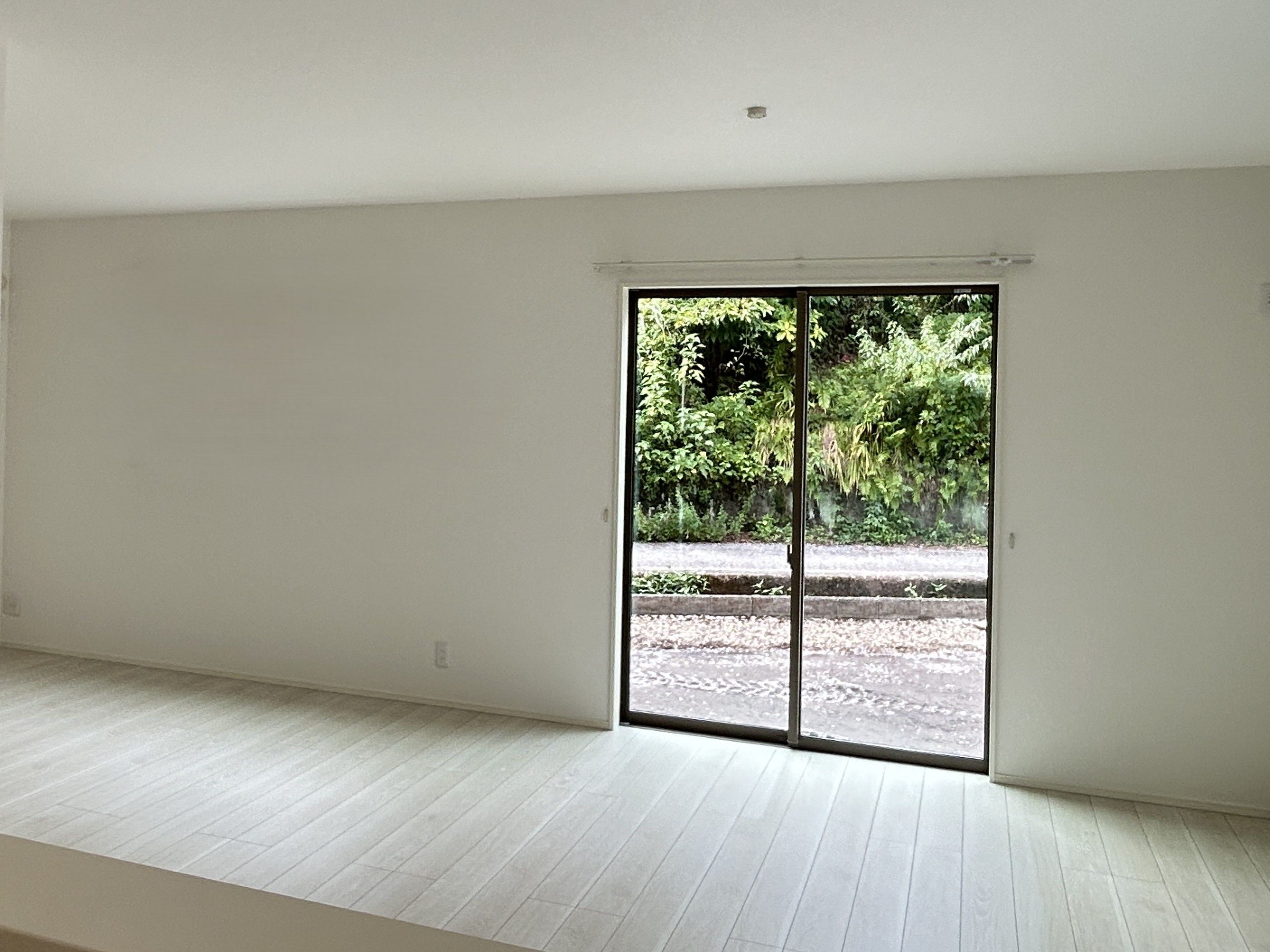 LDKは広々19.2帖、ダイニングテーブルやソファーを置いてもゆとりのある空間に仕上げました。※施工事例です。実際とは異なります。