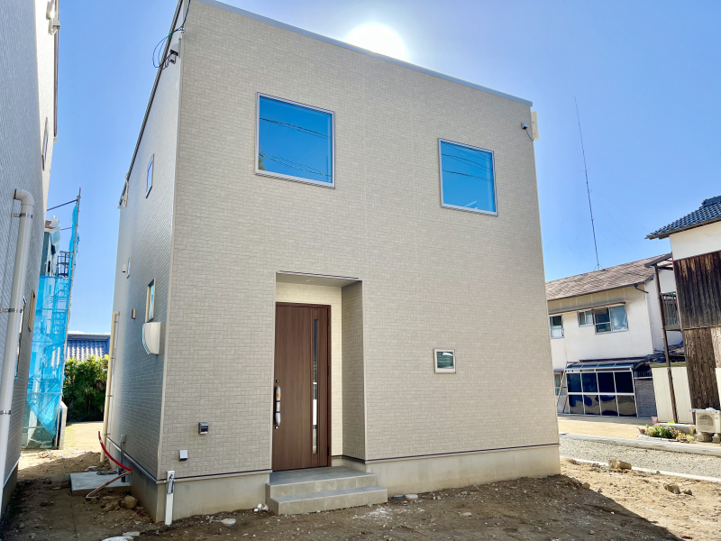 【家賃並み月々6万円台】松山市星岡建売④ 【完成済み！実際の住まいを今すぐ体感】 新築　4LDK ☆福音小学校　徒歩17分☆【外構未完成】